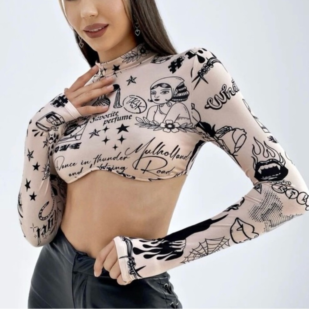 SHEIN Graphic Tattoo Print Long Sleeve Crop Top